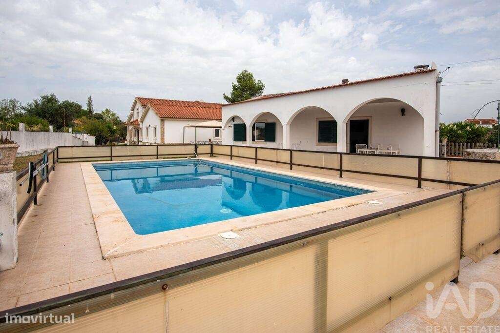 Casa / Villa T6 em Azoia de Cima e Tremês de 298,00 m2 - Grande imagem: 4/30