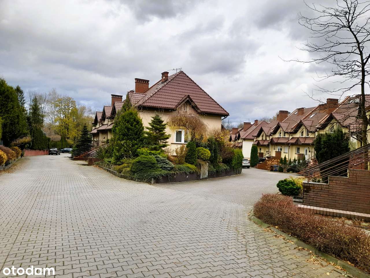 Komfortowy dom w zabudowie szeregowej.-15