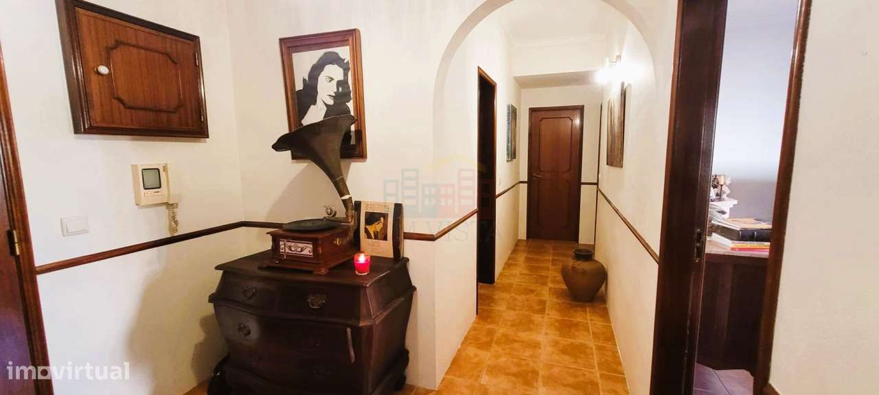 Apartamento T2 em Mem Martins-9