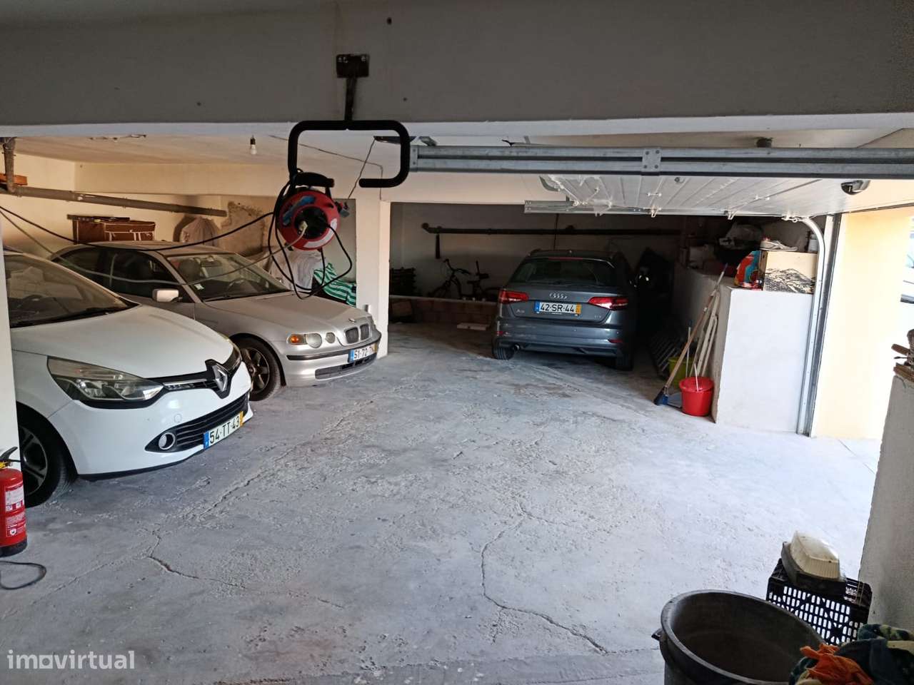 Excelente T2 + 2 Garagens Fechadas-22