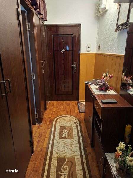 vand apartament 2 camere cofory 1 zona centrala - Imagine principală: 4/7