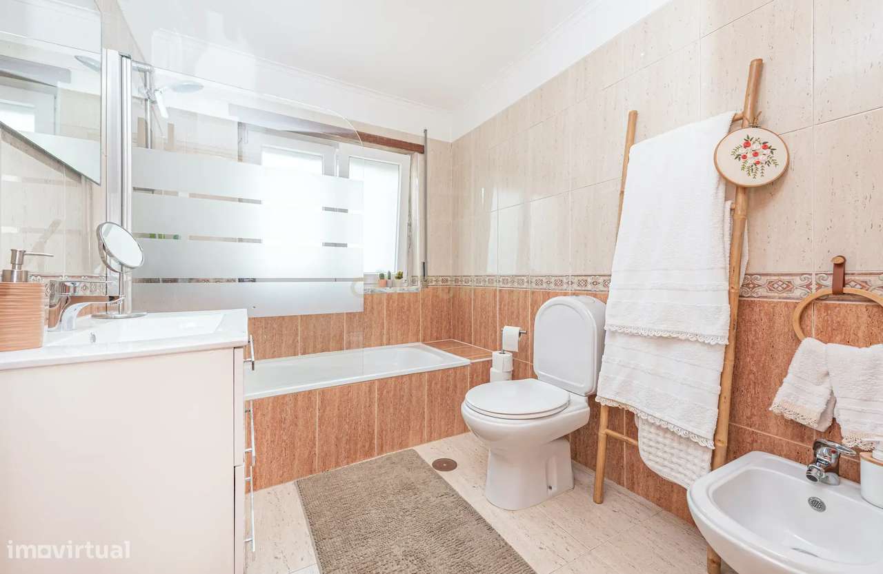 Excelente Apartamento T2  na Sobreda-9