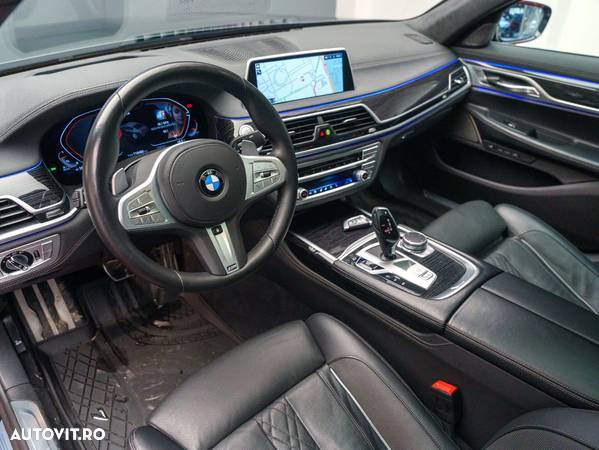 BMW Seria 7 730d xDrive MHEV - 10