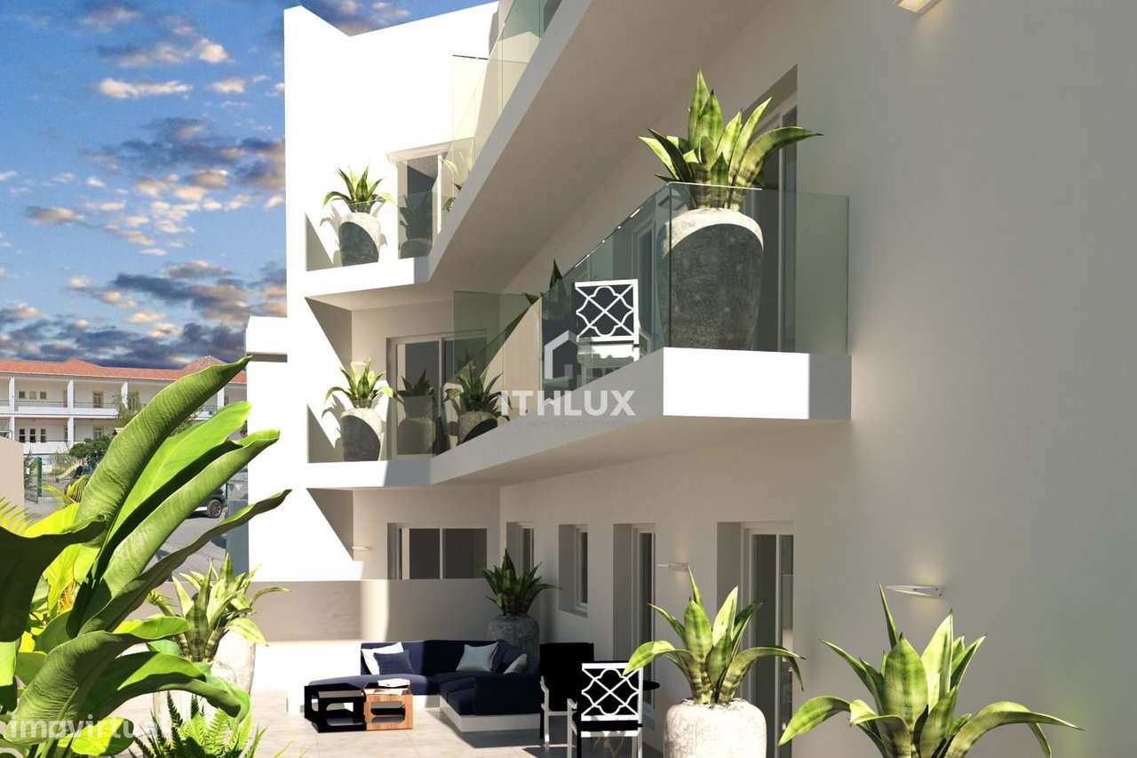 Luxuoso duplex de 3 quartos, apartamento contemporâneo no coração de T - Grande imagem: 5/9