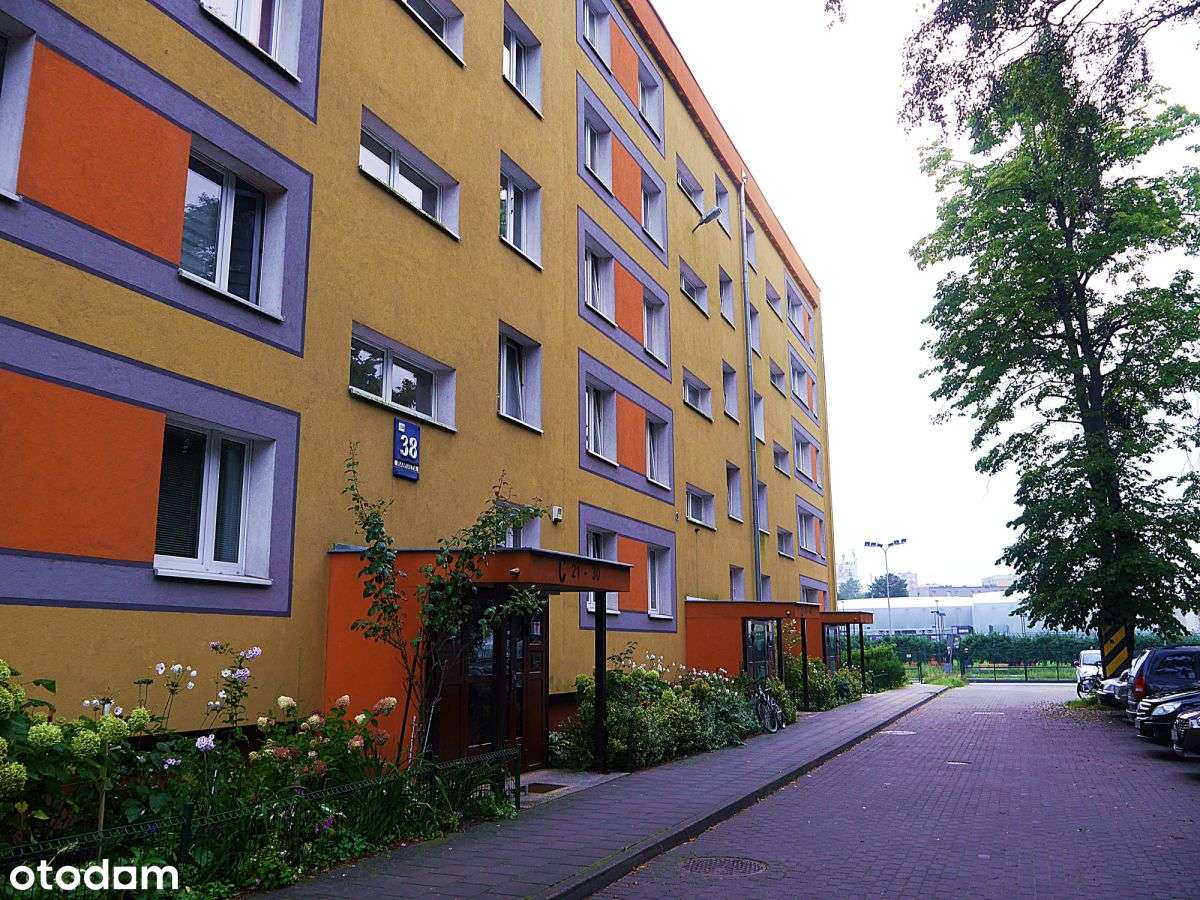 Atrakcyjna lokalizacja, ogrodzony budynek-1