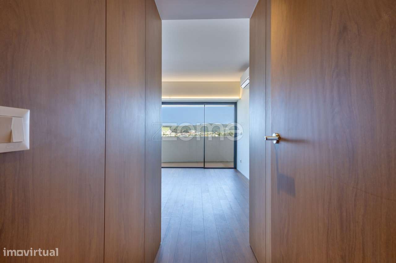 Apartamento T4 Duplex Novo no Prestigiado Edifício Alameda-31