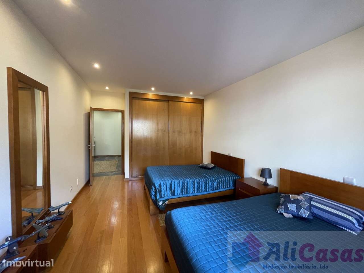 Fantástica Vivenda C/-20