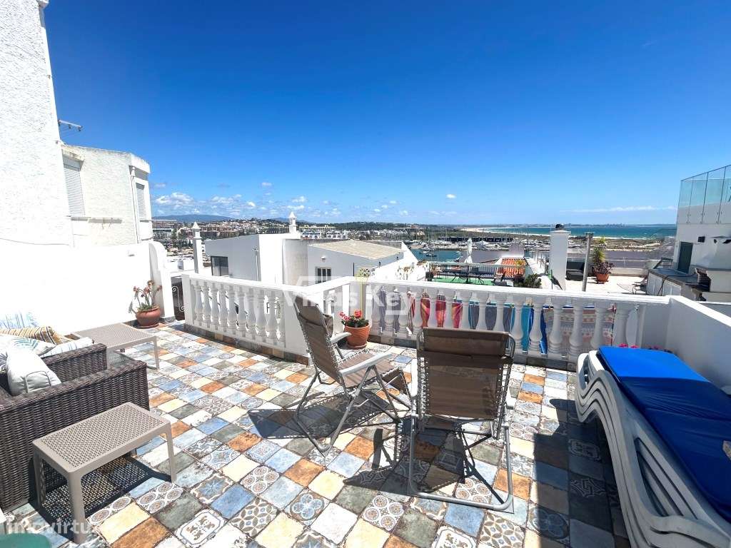 Vivenda no centro histórico de Lagos com terraço e vista mar - Grande imagem: 5/48