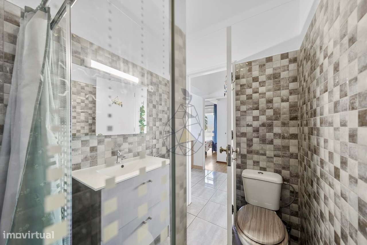 Apartamento de 2 Quartos com Vista Mar e Piscina  a 300m da Praia da R-4