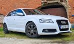 Audi A3 2.0 TDI Sportback DPF Ambiente - 2