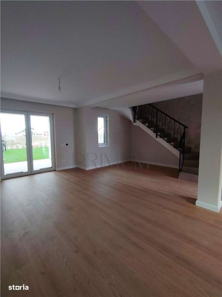 Duplex despartit prin camera tehnica - finisaje premium - toate utilit - Imagine principală: 4/11