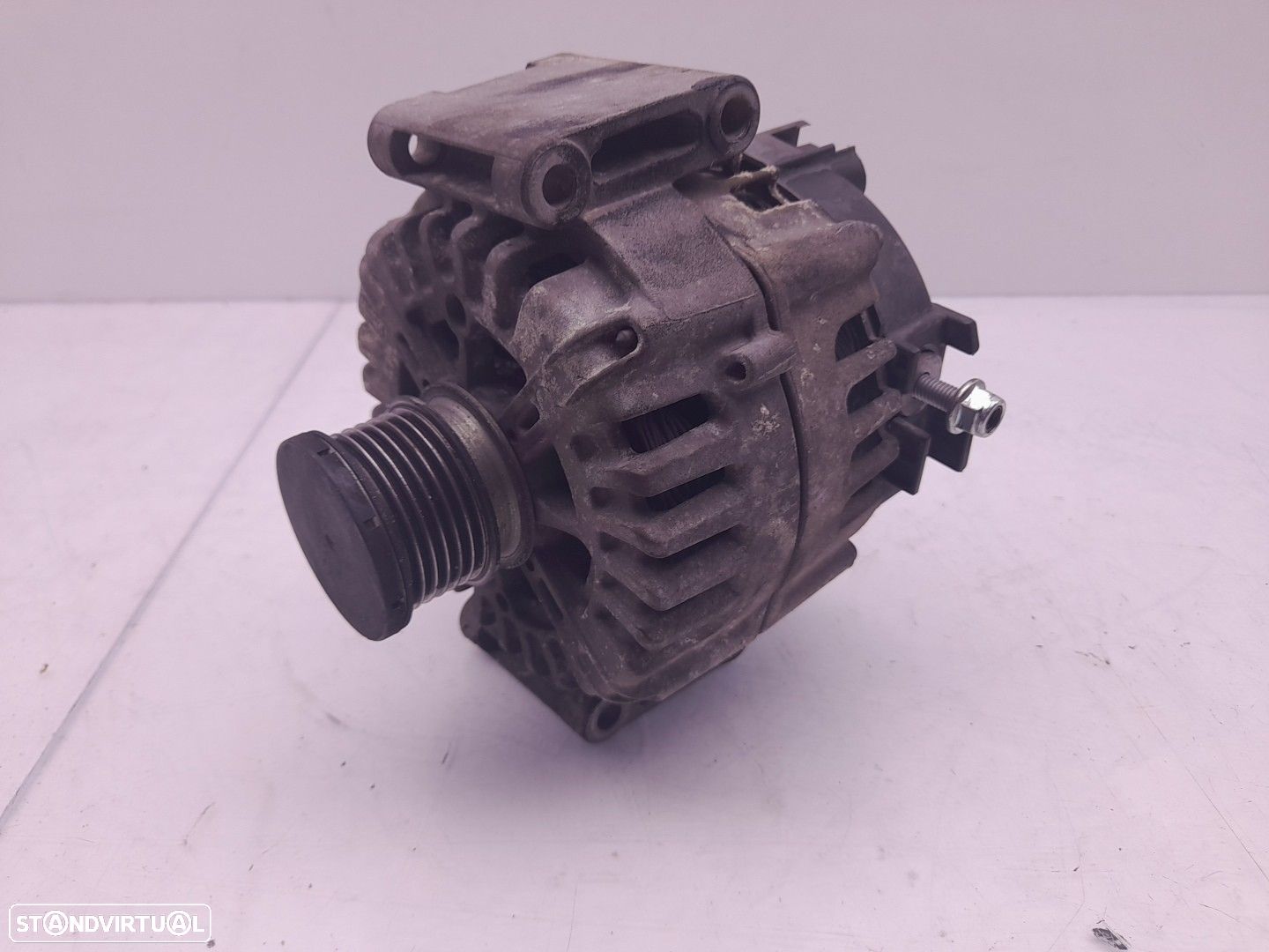 Alternador Mercedes-Benz E-Class (W212) - 1