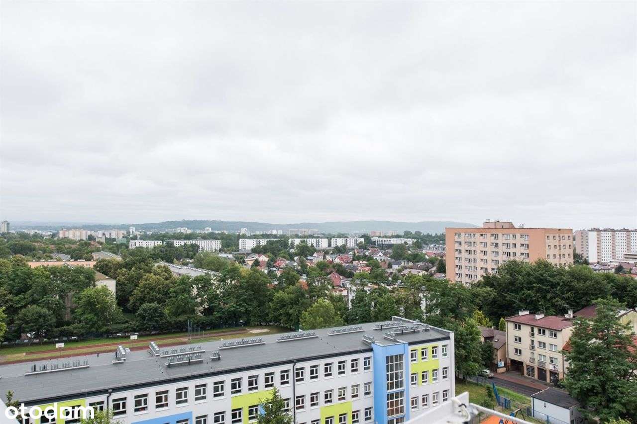 Zadbana kawalerka z pięknym widokiem-6