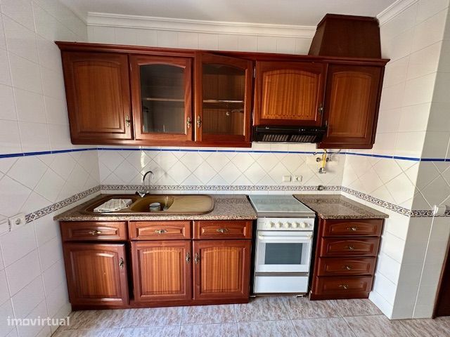 Vendo Apartamento T.3 - Com parqueamento a 70 Mts da Praia em Nazaré-10