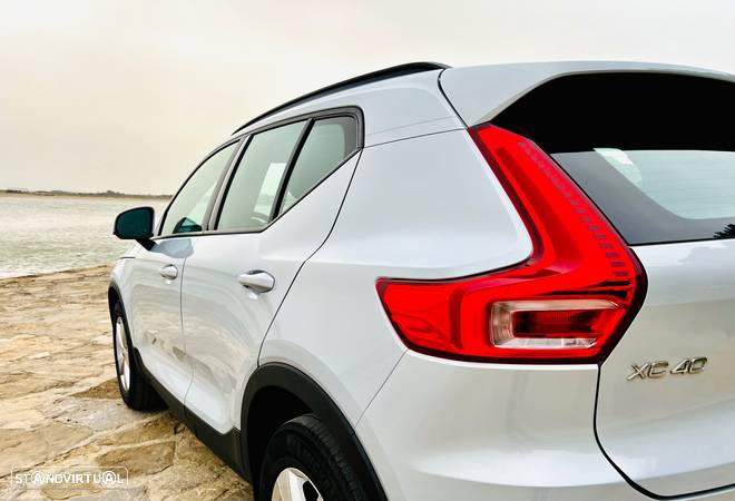 Volvo XC 40 2.0 D3 - 17