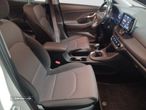 Hyundai i30 1.6 CRDi Comfort+Navi - 16