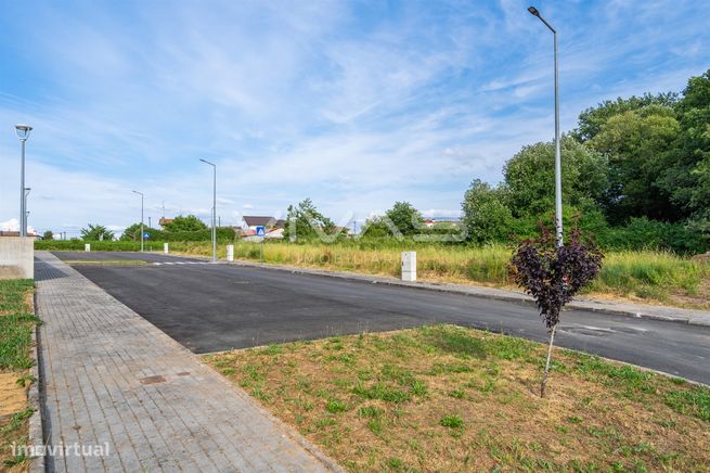 Lote de Terreno  Venda em Loureira,Vila Verde-16