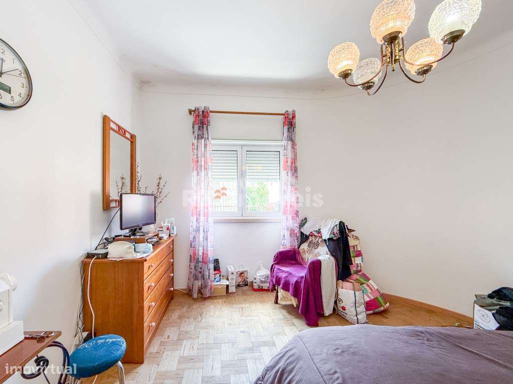 Apartamento T2 a nível do rés do chão com logradouro no centro do E...-21