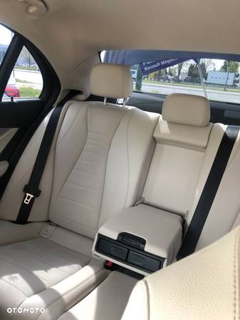 Mercedes-Benz Klasa E 200 d 9G-TRONIC Exclusive - 11