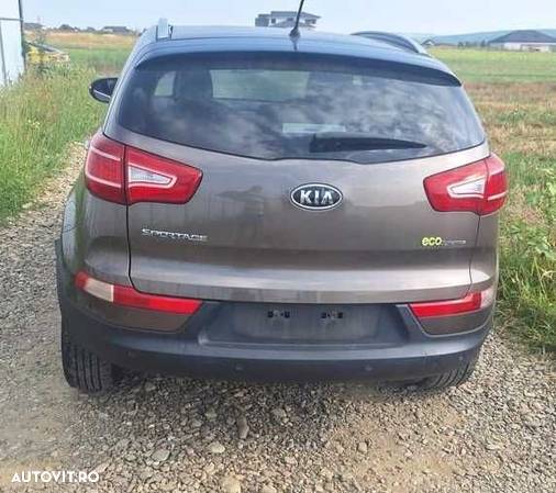 Dezmembrari/Dezmembrez KIA Sportage 1.7 dCi D4FD Manual 2011-2014 - 5