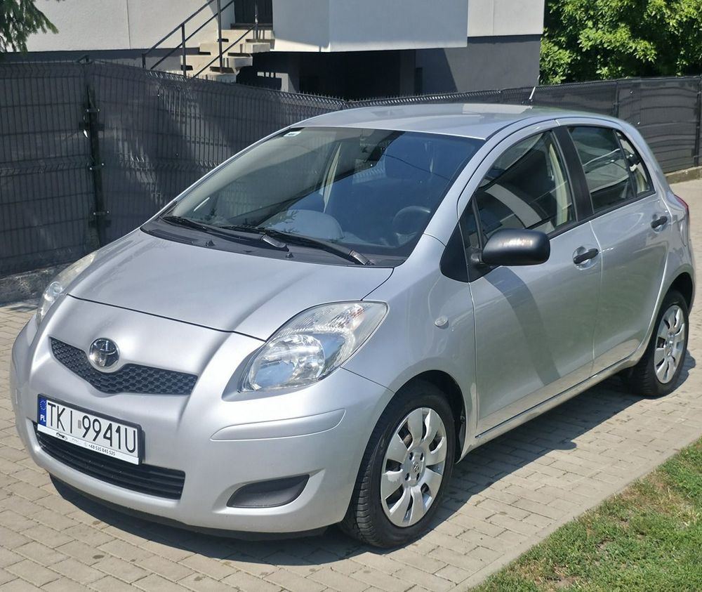 Toyota Yaris III (2011-2019) 2010