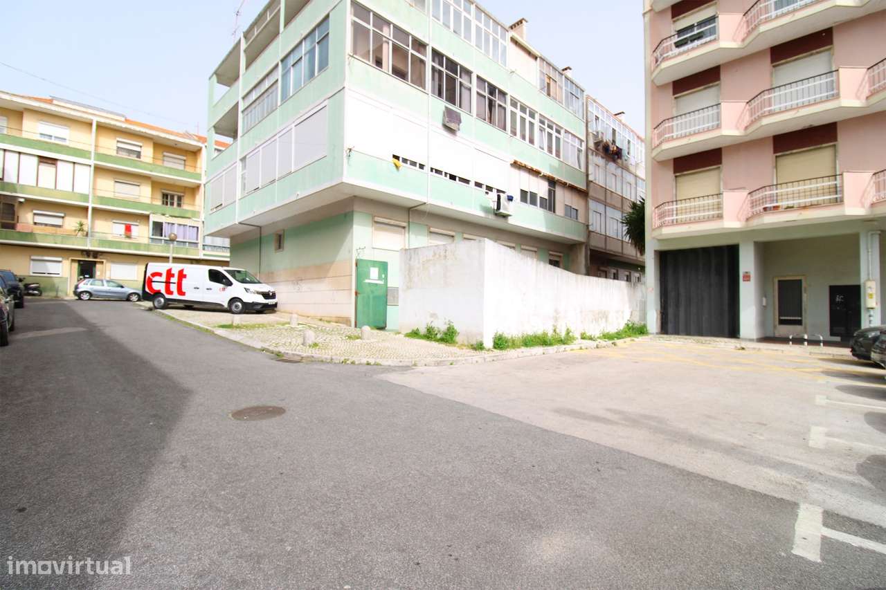 Apartamento T3 Cova da Piedade-Almada-2