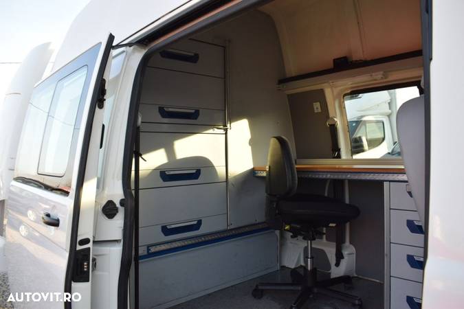 Volkswagen Transporter T5 4MOTION / 2012 / ATELIER MOBIL - 14