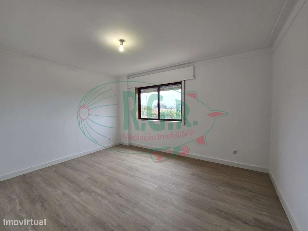 APARTAMENTO T2 - A 2 km Estação RIO TINTO-9