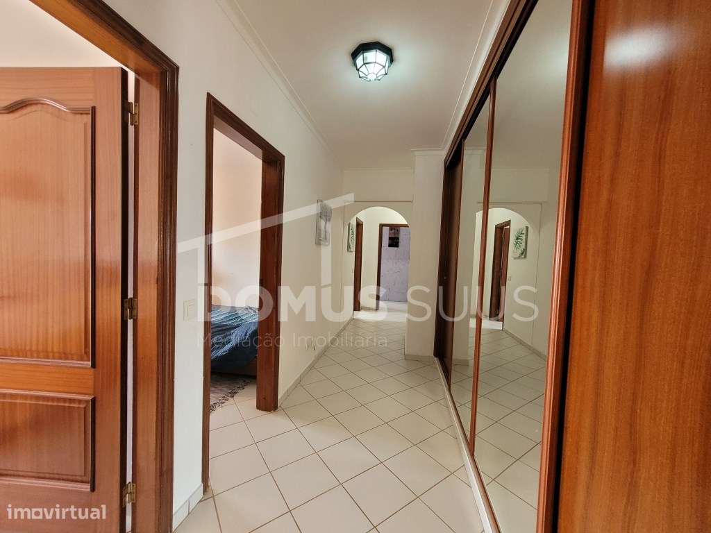 Apartamento T2 em ótimo estado com um terraço enorme - Grande imagem: 4/14