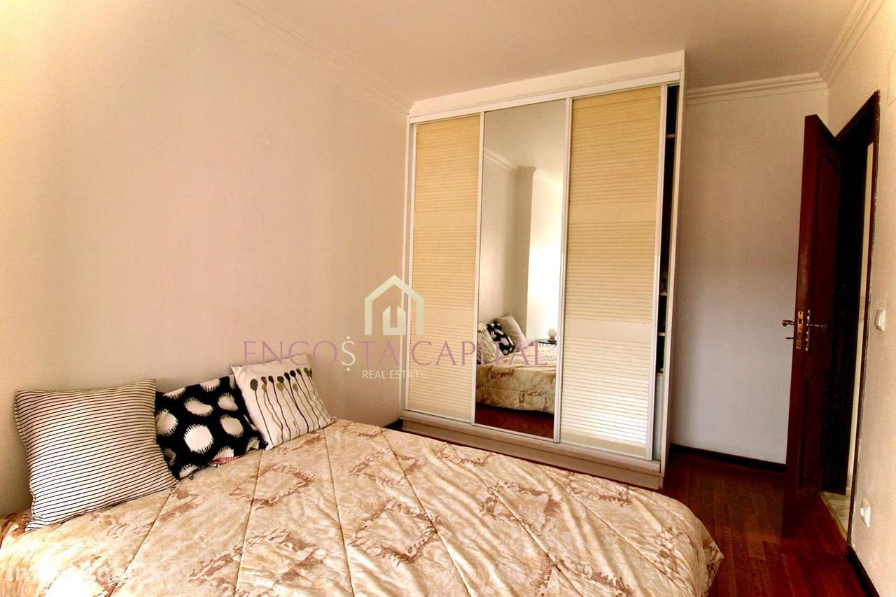APARTAMENTO T2 QUELUZ C/ARRECADAÇÃO-16