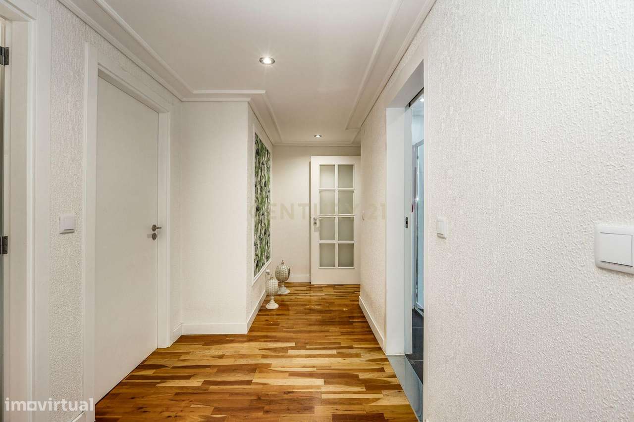 T3 com terraço de 38 m² e garagem | Quinta do Almirante – Loures-12