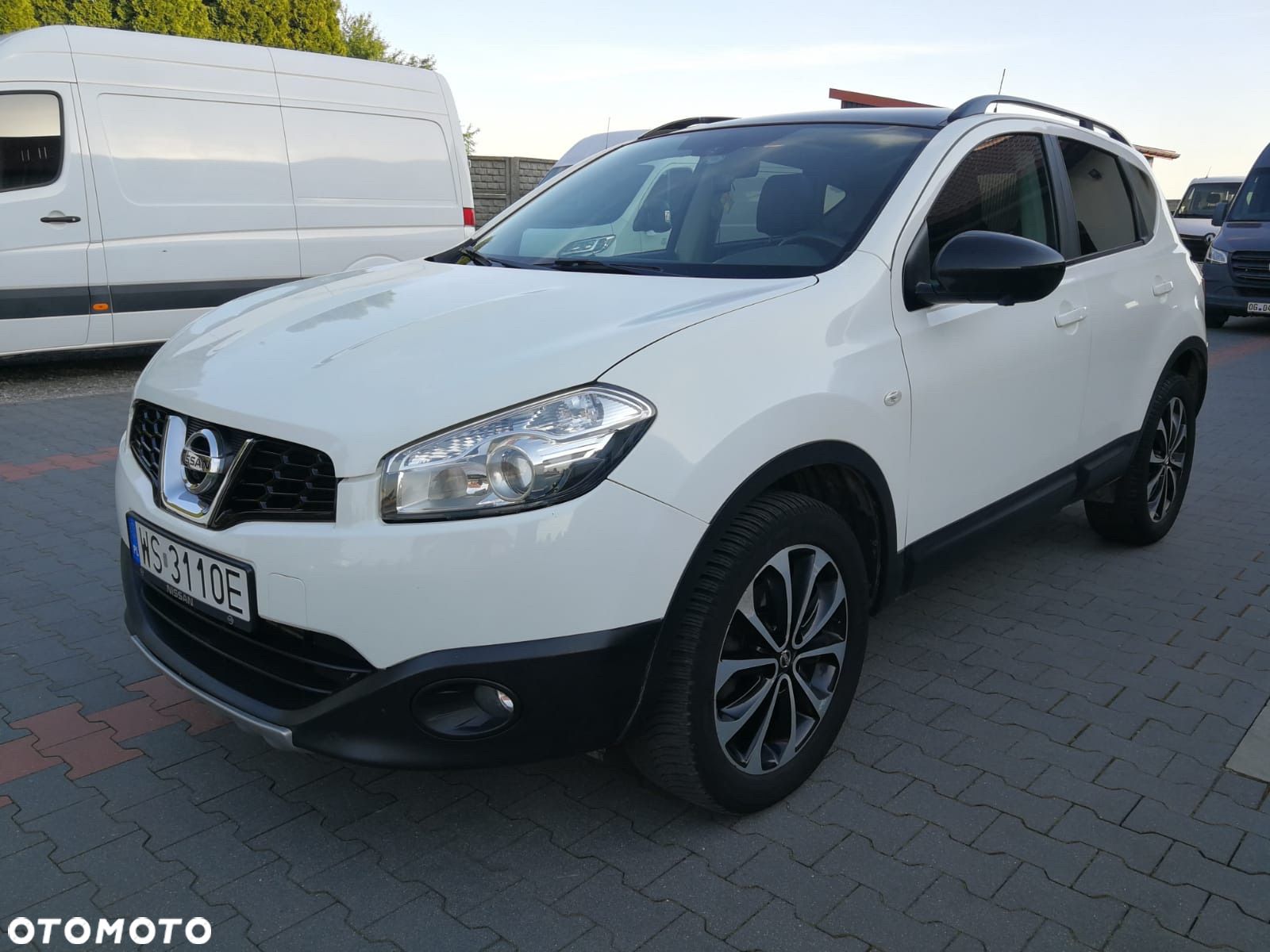 Nissan Qashqai - 1