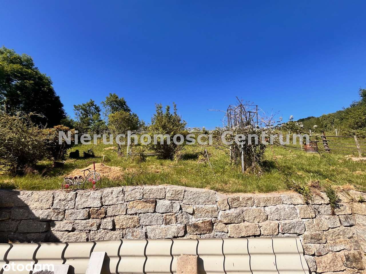 Piętro domu dwurodzinnego u podnóża Gór Sowich-18