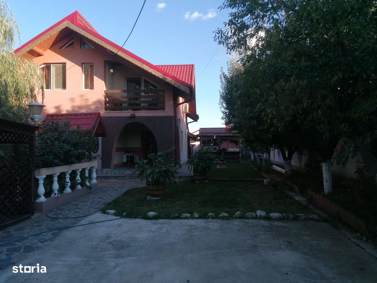 Dascalu-lfov-Vila D+P+M-5 camere-Locatie Deosebita - comision 0 - Imagine principală: 3/11