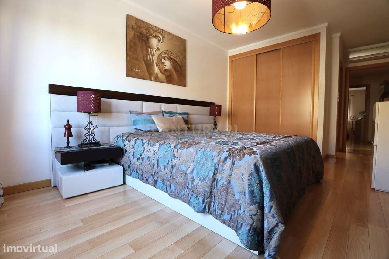 Apartamento T3  || Box 3 viaturas-39