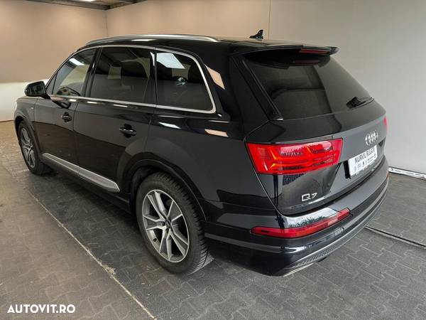 Audi Q7 3.0 TDI quattro tiptronic - 28