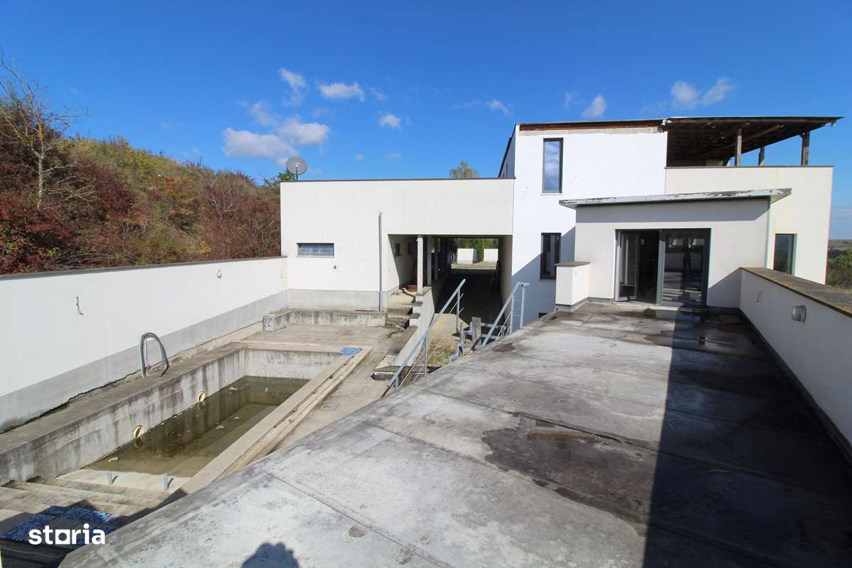 Vând casă D+P+1E în Hunedoara zona Peștișu Mare, teren 1846mp, garaj.. - Imagine principală: 5/19