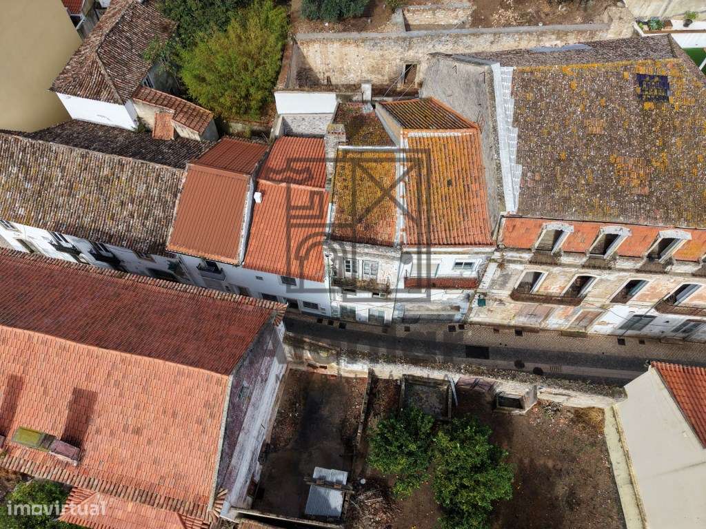 Oportunidade de Investimento no Centro Histórico de Alenquer - Bair...-32