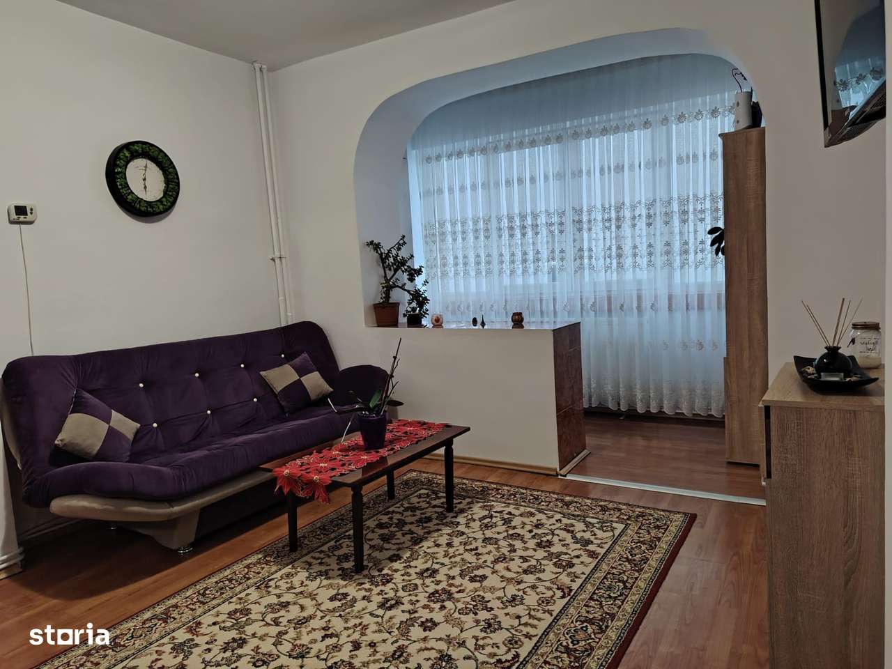 G.Enescu-Apartament 2 camere et.2,cu centrala termica,69500Euro.-0
