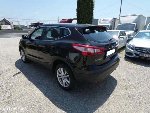 Nissan Qashqai 1.6 DCI Start/Stop 4X4-i Acenta - 5