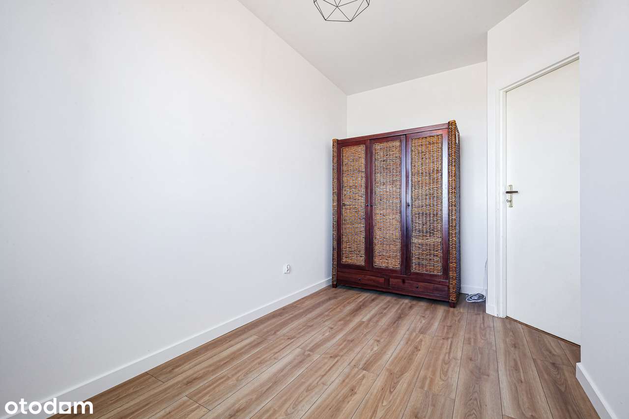 Ursus ul.Górna droga 8 ,2 pokoje ,blok z 2002-13