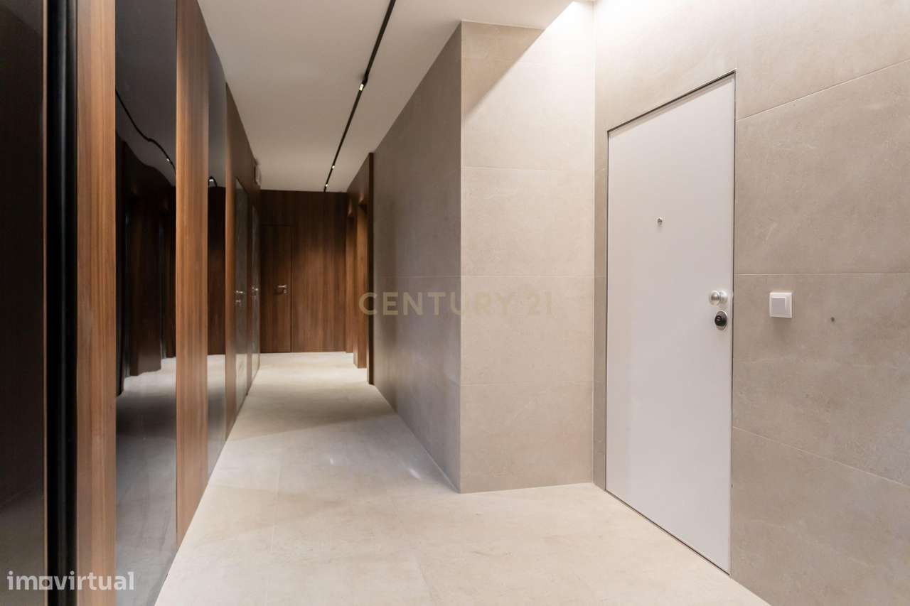 T3 de Luxo | 2.º Andar Direito | Varanda em L | Quinta do Desembargado-8