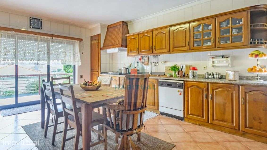 MORADIA TÉRREA T4 EM VILA NOVA DE ANHA - Grande imagem: 5/44