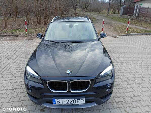 BMW X1 xDrive18d - 12