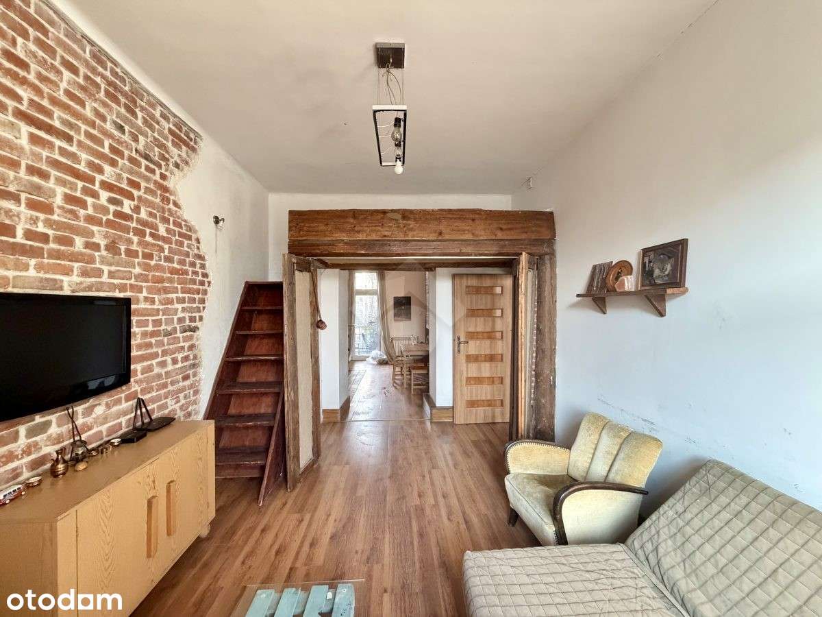 Jasne 2-pokojowe mieszkanie w sercu Kazimierza!-1