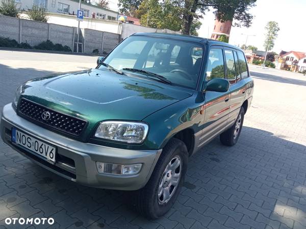 Toyota RAV4 2.0 - 3