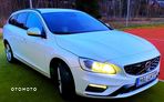 Volvo V60 D4 AWD Geartronic RDesign - 19