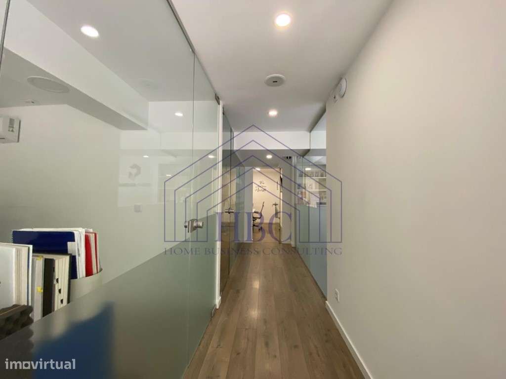 Espaço Comercial de Excelência | Ideal para Investimento ou Utiliza...-13