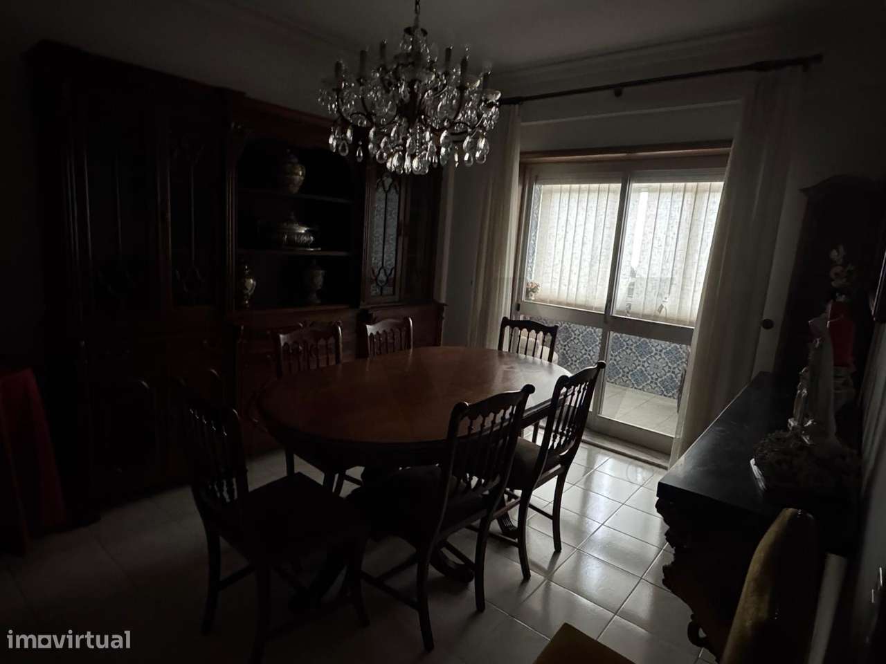 Apartamento T2+1 Avenida da Républica, junto ao metro Stº Ovidio-10