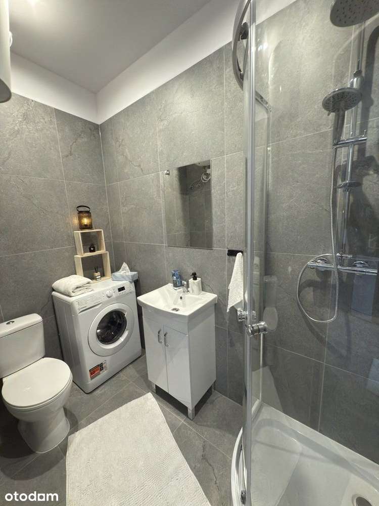 Wyposażona kawalerka w atrakcyjnej lokalizacji!!!-8